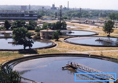 Базени - шпиље на постројењима за пречишћавање отпадних вода. Базени - шпиље на постројењима за пречишћавање отпадних вода.
