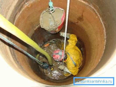 Да би вода била чиста, потребно је водити рачуна о извору. Да би вода била чиста, потребно је водити рачуна о извору.
