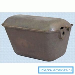 Ливено гвожђе није најбоља опција за водокотлић, једном се користила јер је цена била мала.