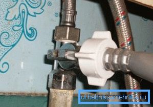 Тее може да се удари у воду Тее може да се удари у воду