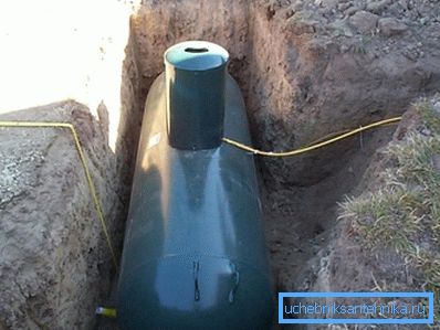 Ако насеље није гасификовано, онда се велики пластични контејнер може користити као лични складиште гаса. Ако насеље није гасификовано, онда се велики пластични контејнер може користити као лични складиште гаса.