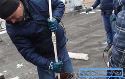 Комуналије могу онемогућити или ограничити приступ дужницима њиховим услугама. Комуналије могу онемогућити или ограничити приступ дужницима њиховим услугама.
