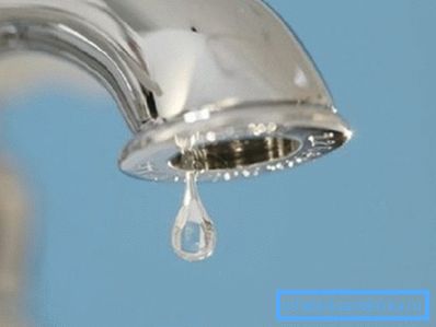 Кран пре узорковања мора се третирати алкохолом