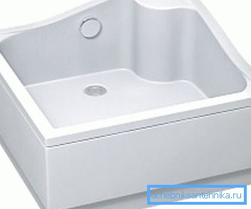 Квадратна виша туш кадица 90к90 цм са доњим вентилом Квадратна виша туш кадица 90к90 цм са доњим вентилом