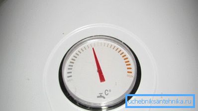 Мој котао је подешен на загревање до око 45 степени. Мој котао је подешен на загревање до око 45 степени.
