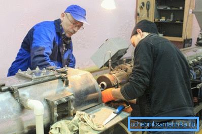 У фото линији за производњу полимерних цеви У фото линији за производњу полимерних цеви