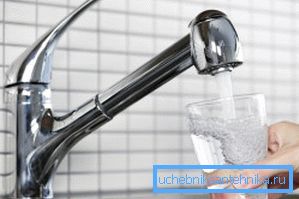 3089 На слици: обезбеђивање стабилног водоснабдевања код куће је огроман плус.