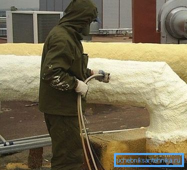 Полиуретанска пена омогућава покривање било које површине.