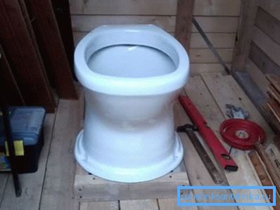 Пластична ВЦ шкољка за дацху Пластична ВЦ шкољка за дацху