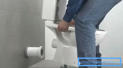 Повезати тоалет са канализацијом треба да буде поуздан и чврст. Повезати тоалет са канализацијом треба да буде поуздан и чврст.