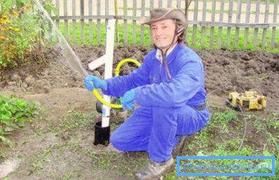 Заливање врта из бунара Заливање врта из бунара