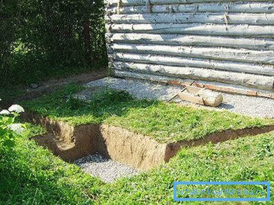 1198 Прииамок близу купатила