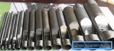 Ударци су укључени.