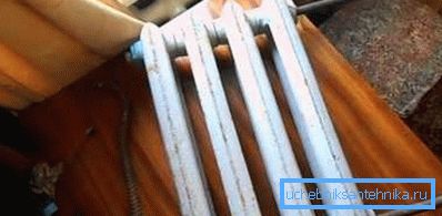 Разуме радијатор са два кључа.