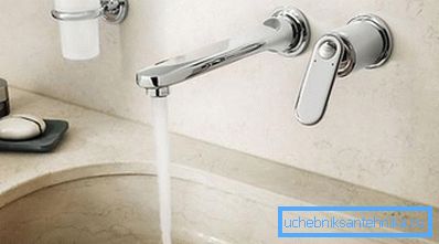 Водоинсталатерски уређаји са зидном монтажом Водоинсталатерски уређаји са зидном монтажом