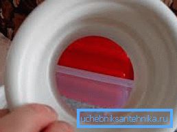 Широко отварање се ставља на шљиве. Широко отварање се ставља на шљиве.
