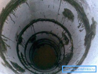 Рудни шавови су водоотпорни мјешавином цемента и ПВА љепила. Рудни шавови су водоотпорни мјешавином цемента и ПВА љепила.