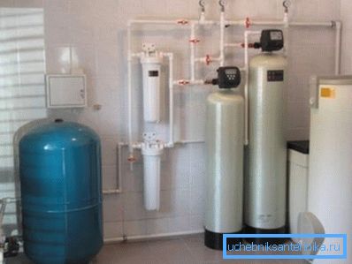 Системи за пречишћавање воде смањују количину растворених соли и минерала. Системи за пречишћавање воде смањују количину растворених соли и минерала.