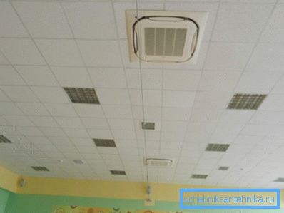 Ово је видљиви дио система за довод ваздуха. Ово је видљиви дио система за довод ваздуха.