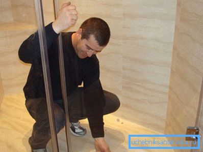 Уградња врата кабине. Уградња врата кабине.