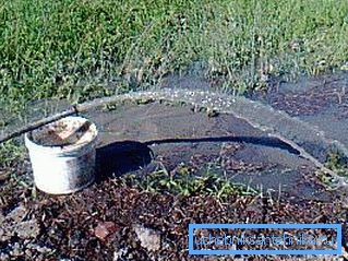 Вода се исушује што је више могуће од структуре. Вода се исушује што је више могуће од структуре.