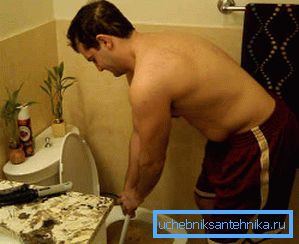 240 Затворени тоалет